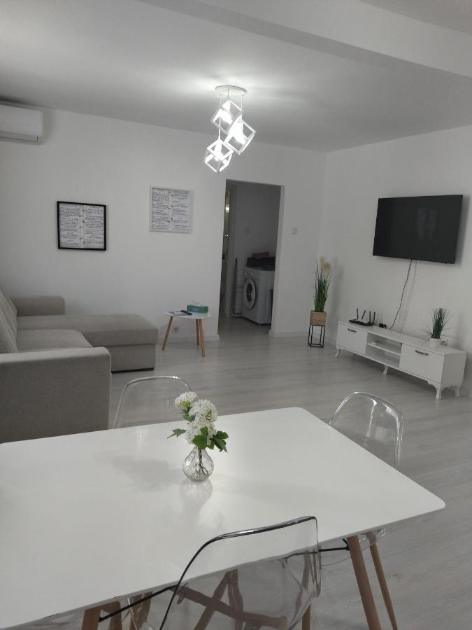 Max. Confort * Tulcea